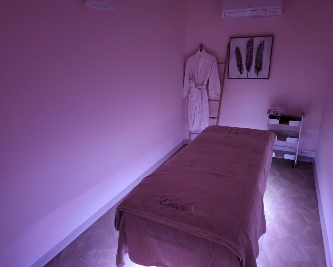 Hotel Causse Comtal Rodez, The Originals Relais Gages-le-Haut Εξωτερικό φωτογραφία