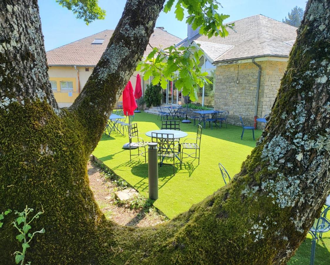 Hotel Causse Comtal Rodez, The Originals Relais Gages-le-Haut Εξωτερικό φωτογραφία