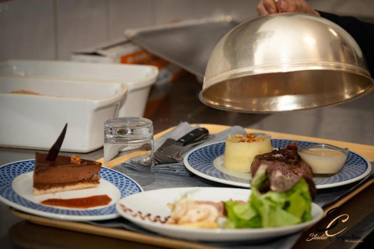 Hotel Causse Comtal Rodez, The Originals Relais Gages-le-Haut Εξωτερικό φωτογραφία