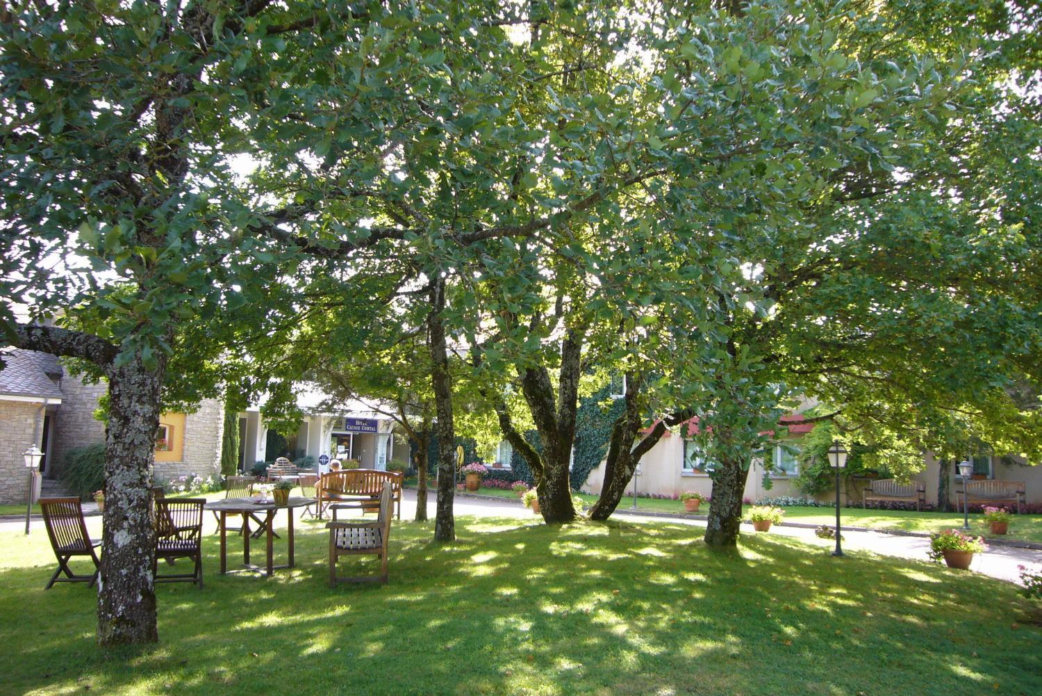 Hotel Causse Comtal Rodez, The Originals Relais Gages-le-Haut Εξωτερικό φωτογραφία